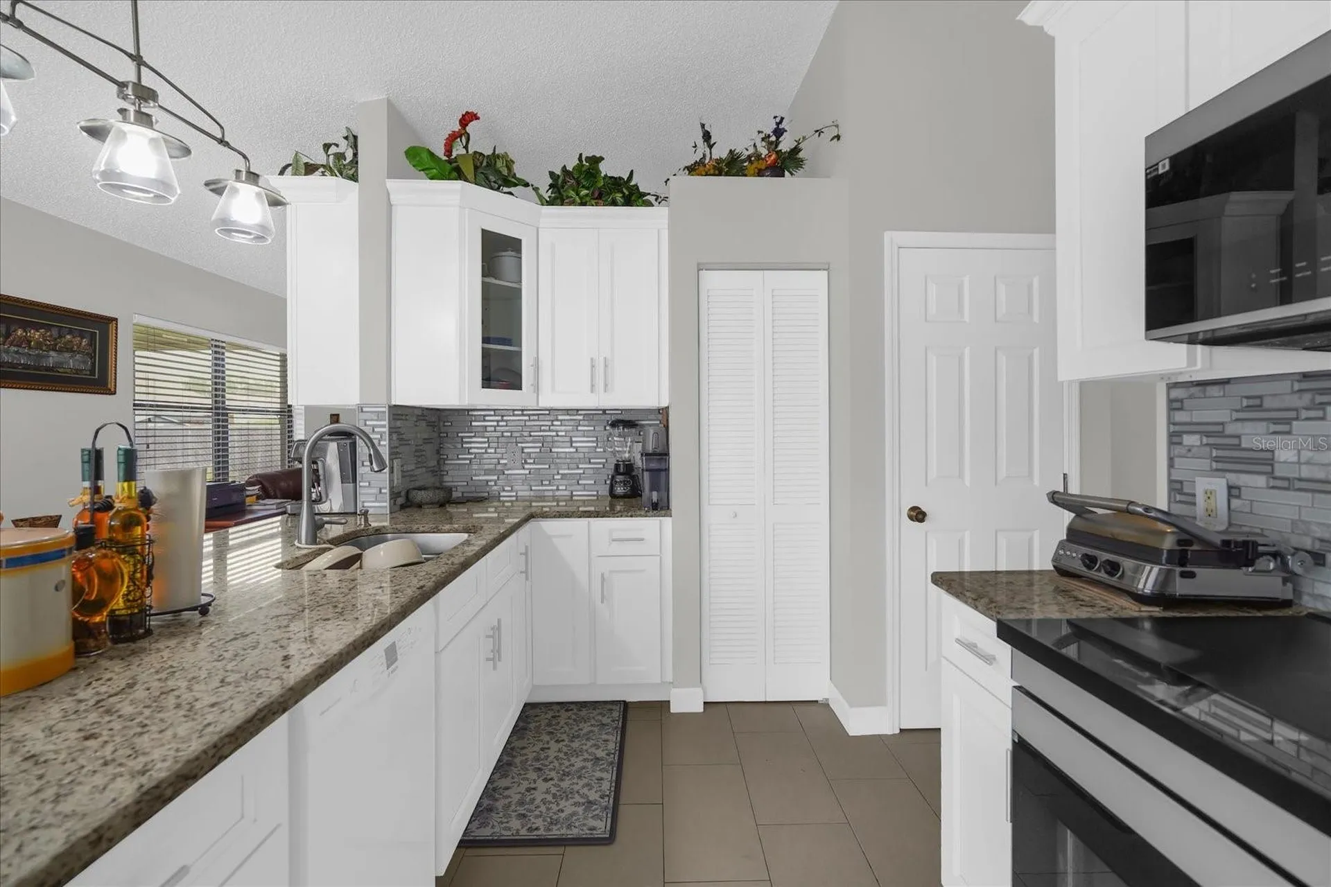 615 Mckinley Court Kissimmee FL 34758
