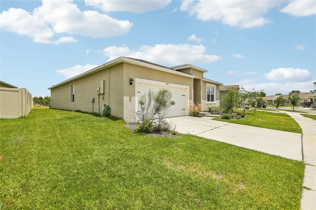 5651 Siltstone Street Lakeland FL 33811