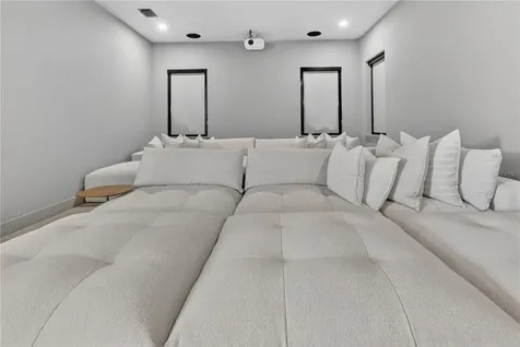 16044 Pendio Drive Bella Collina FL 34756