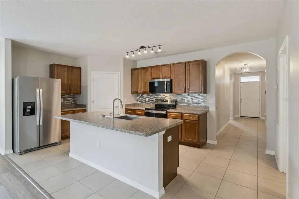 579 Lake Cummings Way Lake Alfred FL 33850