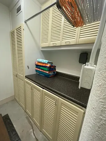 6015 Carlton Avenue Sarasota FL 34231