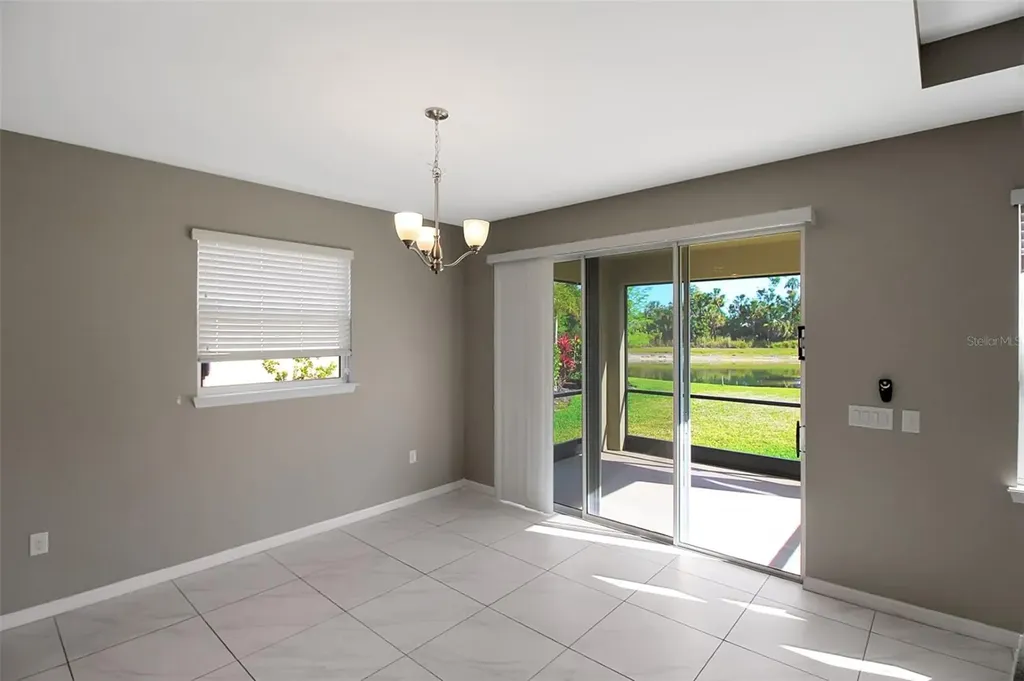 2914 Esmeralda Drive Sarasota FL 34243