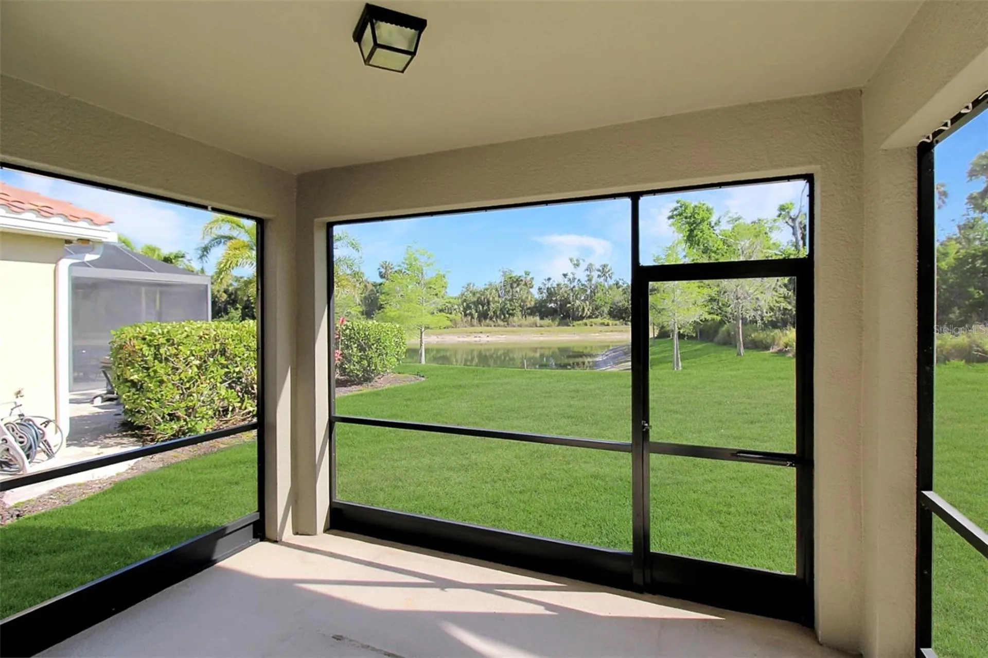 2914 Esmeralda Drive Sarasota FL 34243