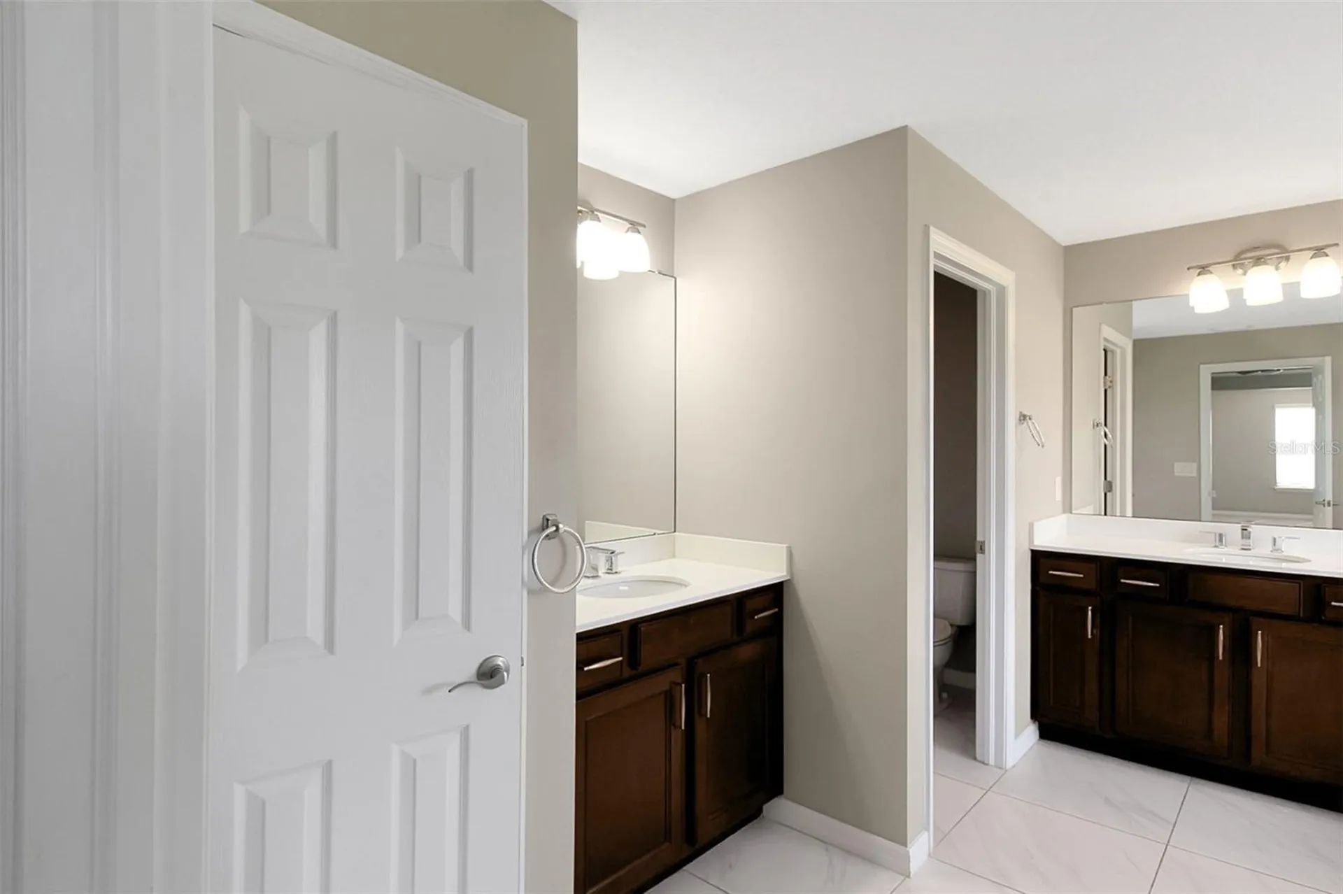 2914 Esmeralda Drive Sarasota FL 34243