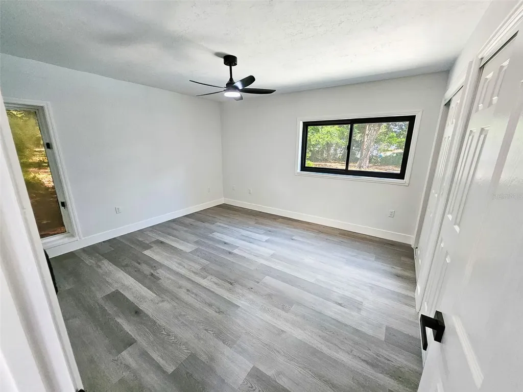 507 E Highway 318 Citra FL 32113