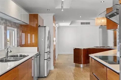 1754 Calle Mcleary San Juan PR 00911