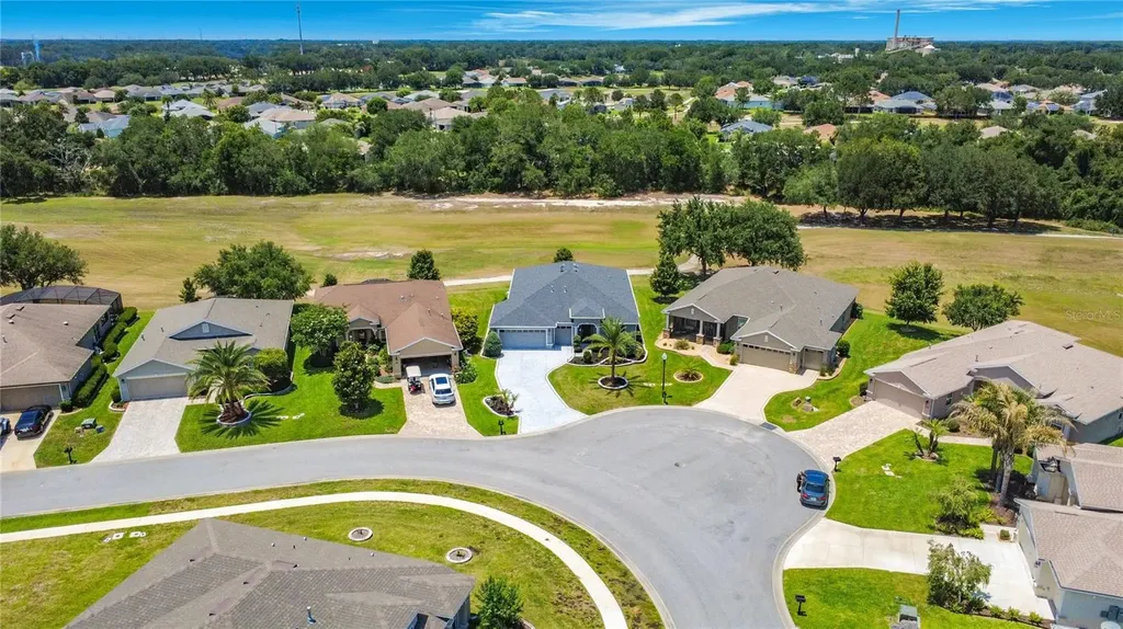 4240 James River Circle Leesburg FL 34748