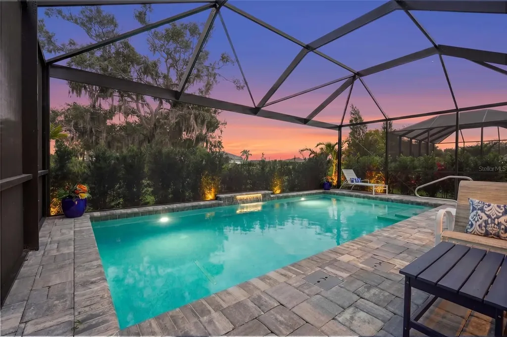 8506 Frangipani Terrace Sarasota FL 34240