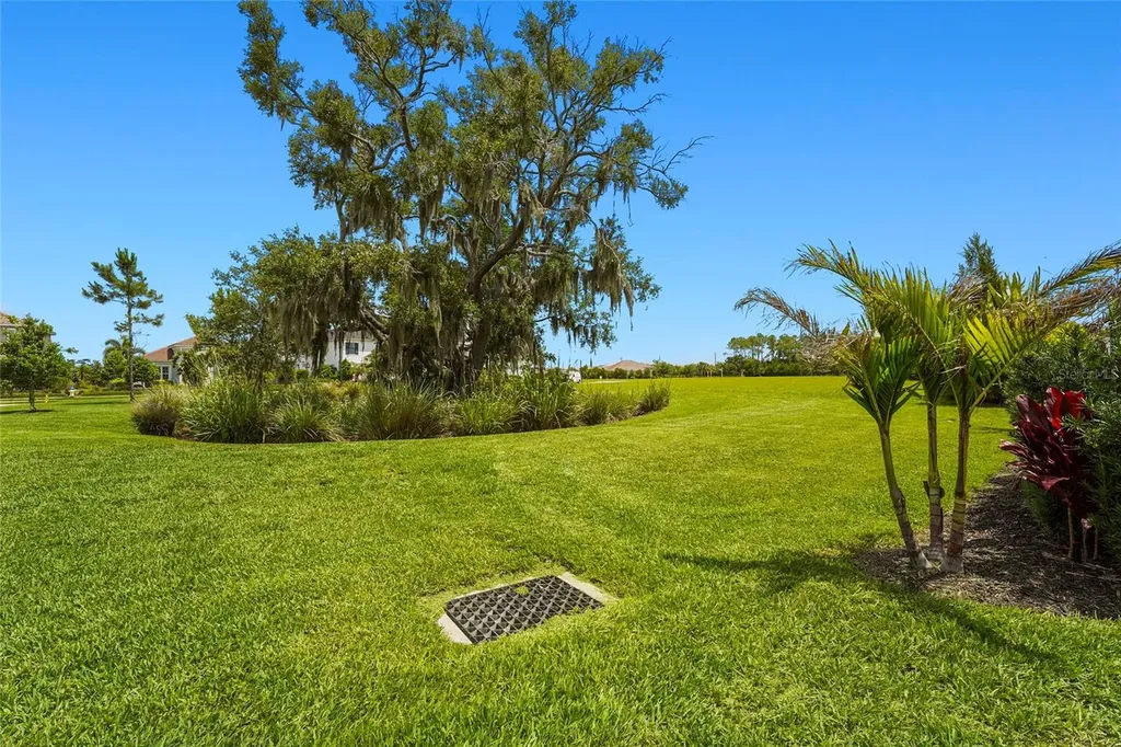 8506 Frangipani Terrace Sarasota FL 34240