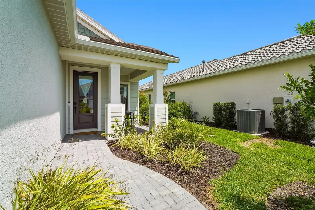 8506 Frangipani Terrace Sarasota FL 34240