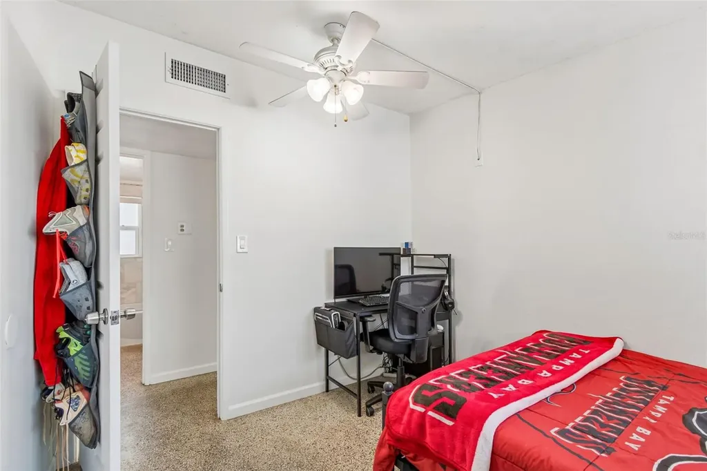 11949 102nd Street Largo FL 33773