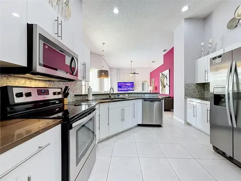 844 Montana Avenue Davenport FL 33897