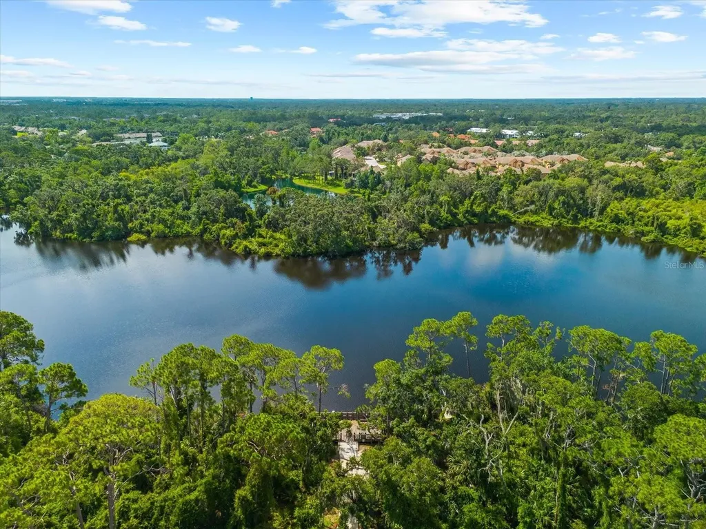8240 Cypress Lake Drive Sarasota FL 34243