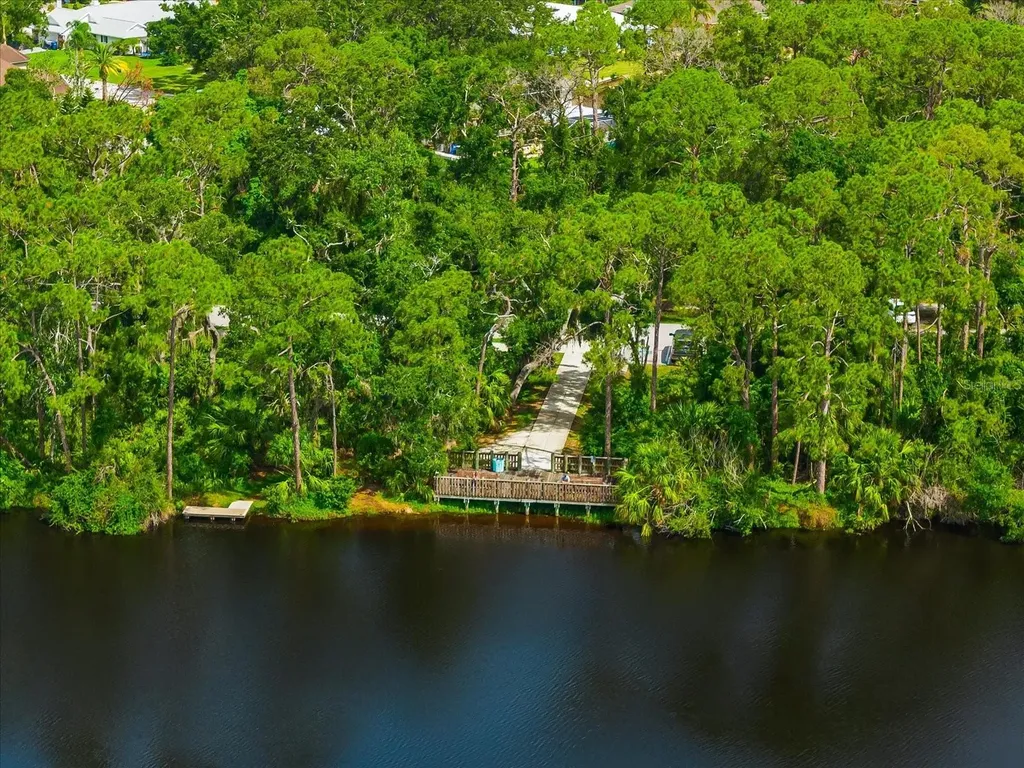 8240 Cypress Lake Drive Sarasota FL 34243