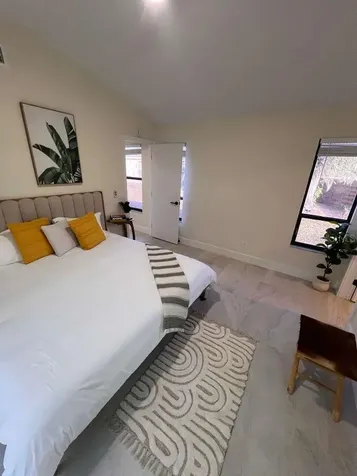 8240 Cypress Lake Drive Sarasota FL 34243