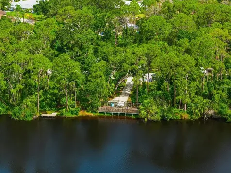 8240 Cypress Lake Drive Sarasota FL 34243