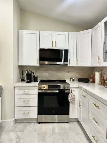 8240 Cypress Lake Drive Sarasota FL 34243
