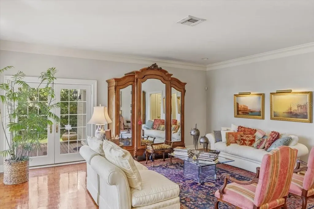 15612 Howell Park Lane Tampa FL 33625