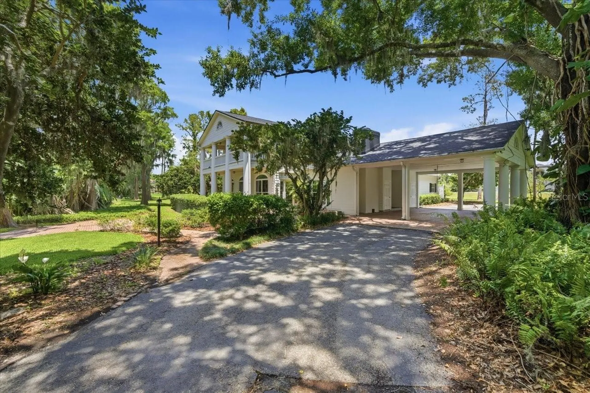 15612 Howell Park Lane Tampa FL 33625