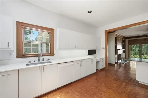 15612 Howell Park Lane Tampa FL 33625