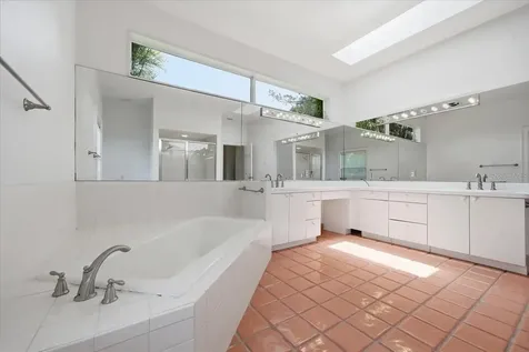 15612 Howell Park Lane Tampa FL 33625