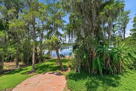 15612 Howell Park Lane Tampa FL 33625