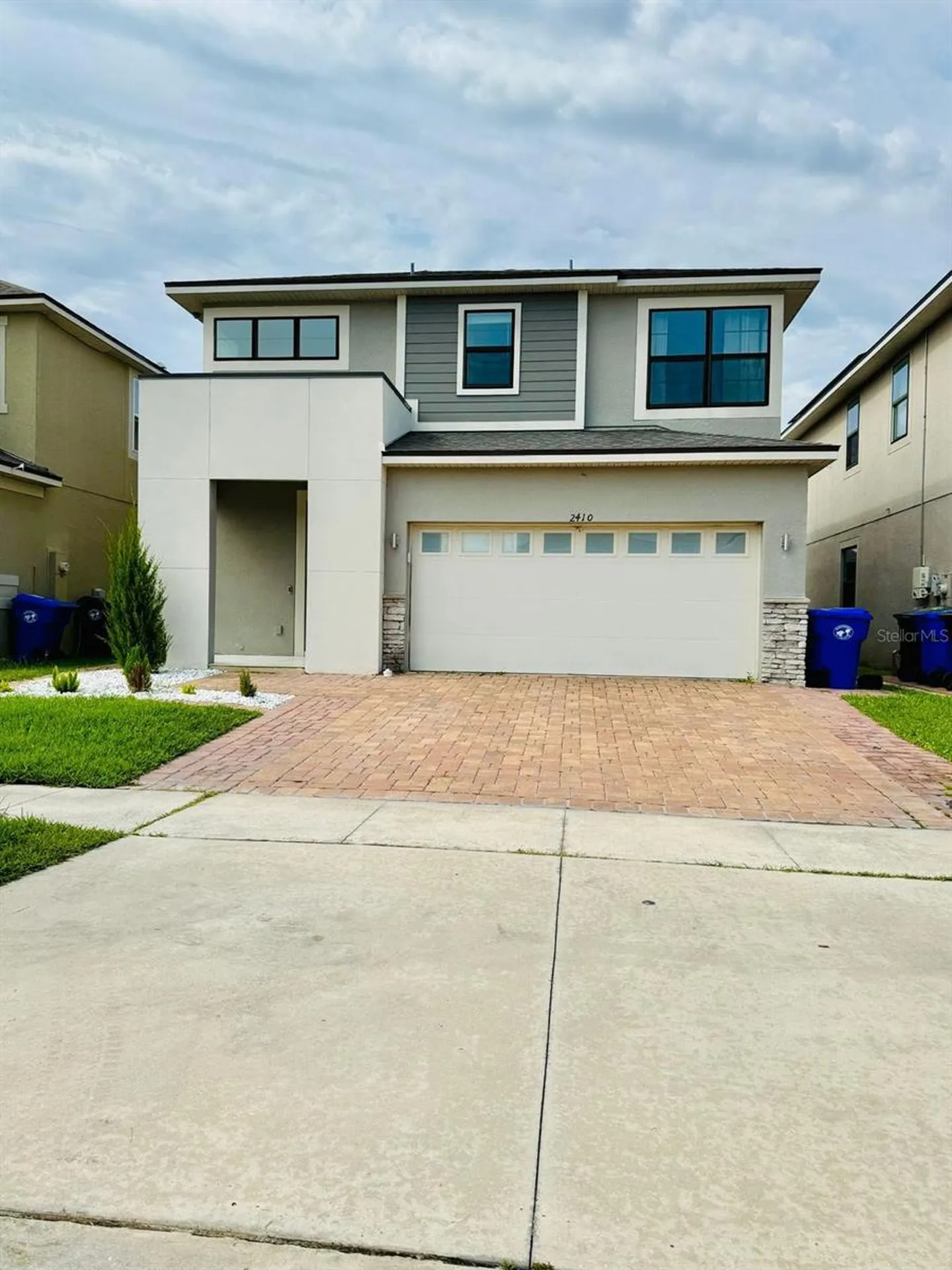 2410 Avian Loop Kissimmee FL 34741