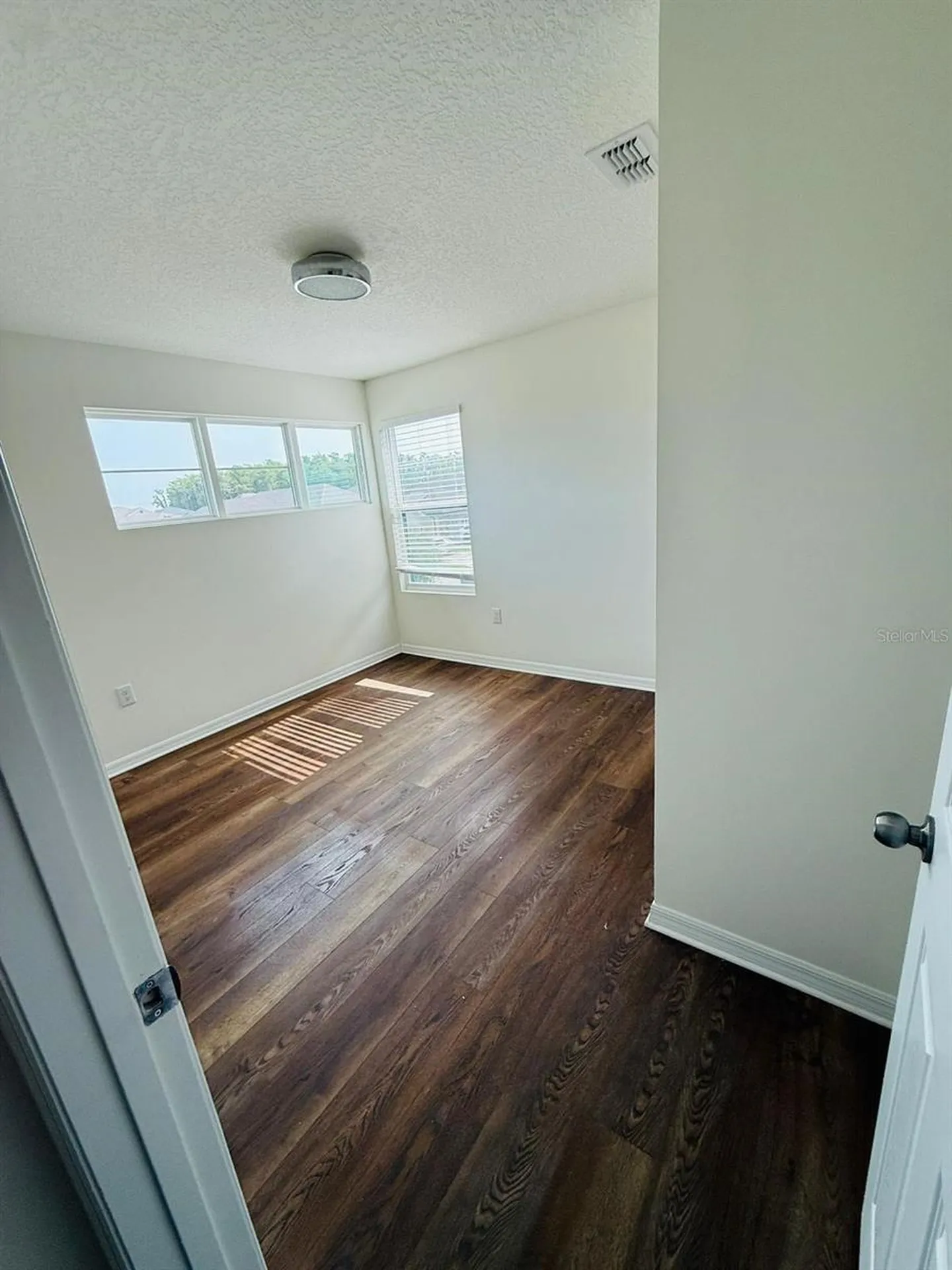 2410 Avian Loop Kissimmee FL 34741