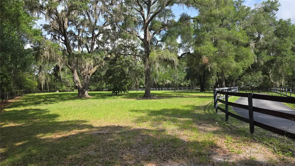 1025 NW 150th Avenue Ocala FL 34482