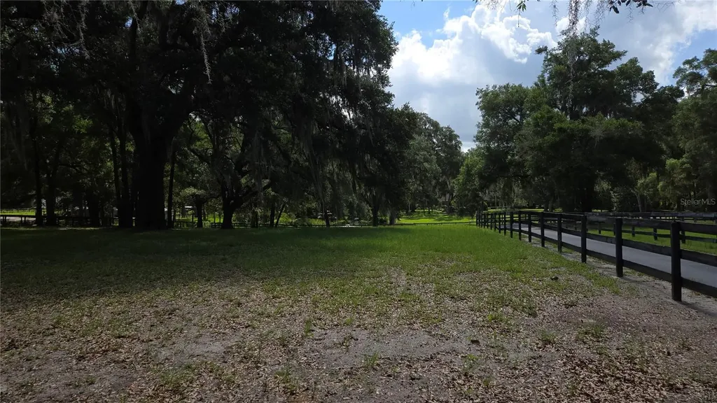 1025 NW 150th Avenue Ocala FL 34482
