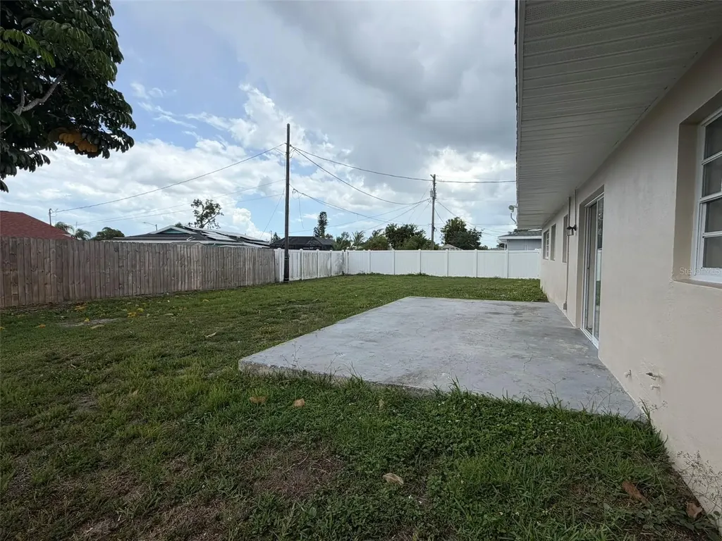 8531 Sydney Avenue North Port FL 34287