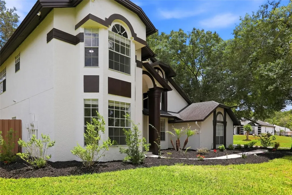 1600 Sweetwater West Circle Apopka FL 32712