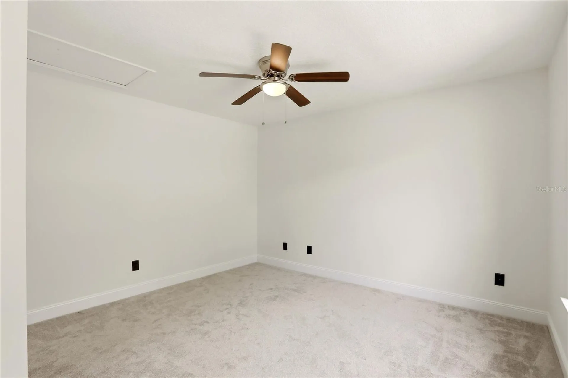 1600 Sweetwater West Circle Apopka FL 32712