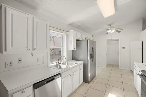 813 Garden Glen Loop Lake Mary FL 32746