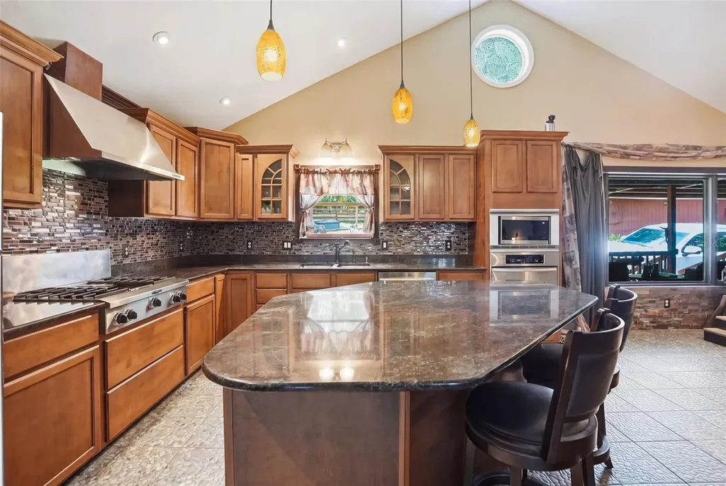 24050 Winding Creek Drive Brooksville FL 34601
