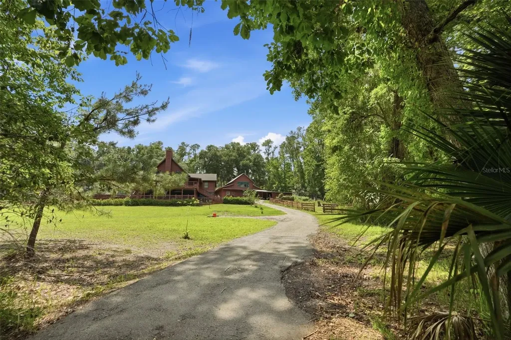 24050 Winding Creek Drive Brooksville FL 34601