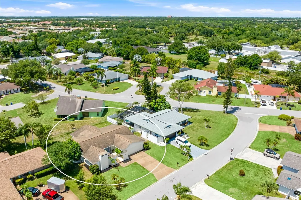 5710 Doral Court Sarasota FL 34238
