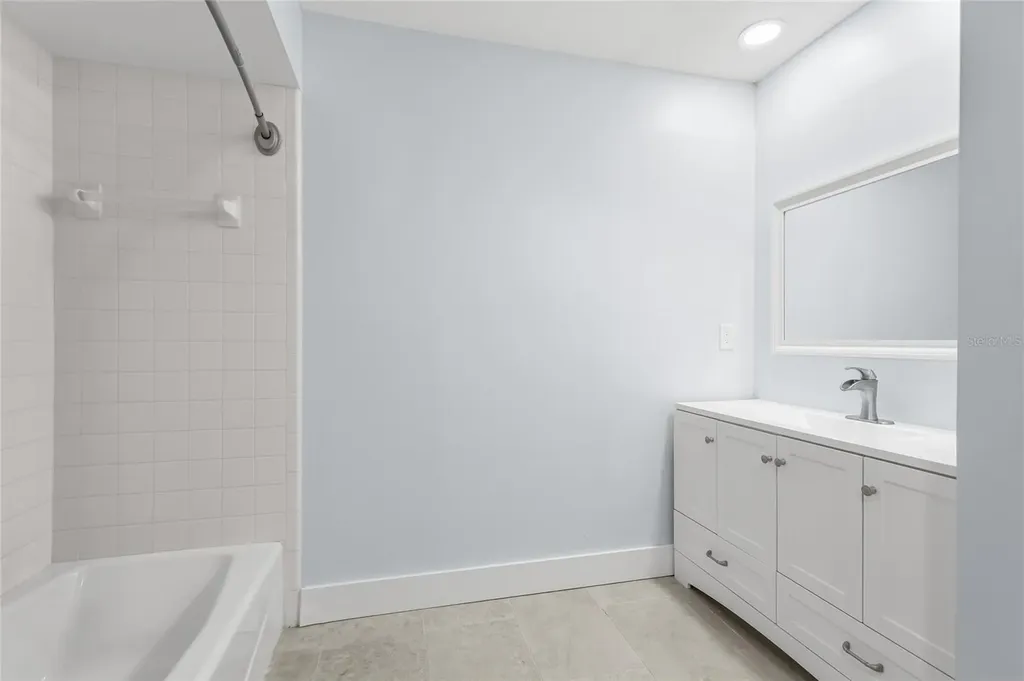 5710 Doral Court Sarasota FL 34238