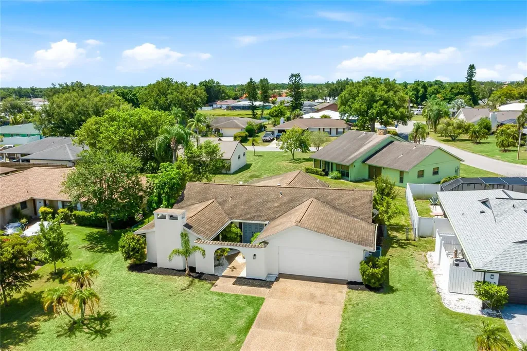 5710 Doral Court Sarasota FL 34238
