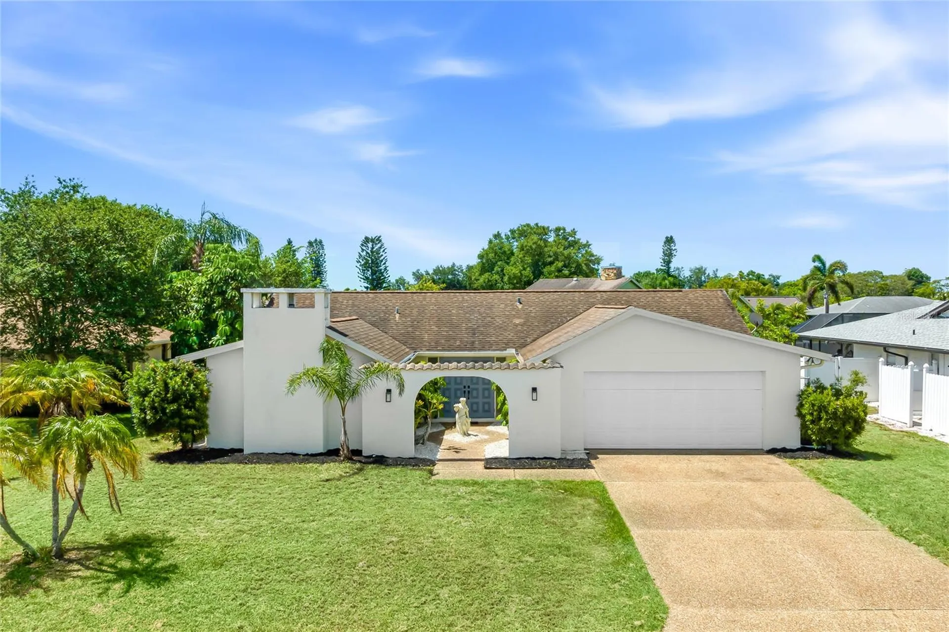 5710 Doral Court Sarasota FL 34238
