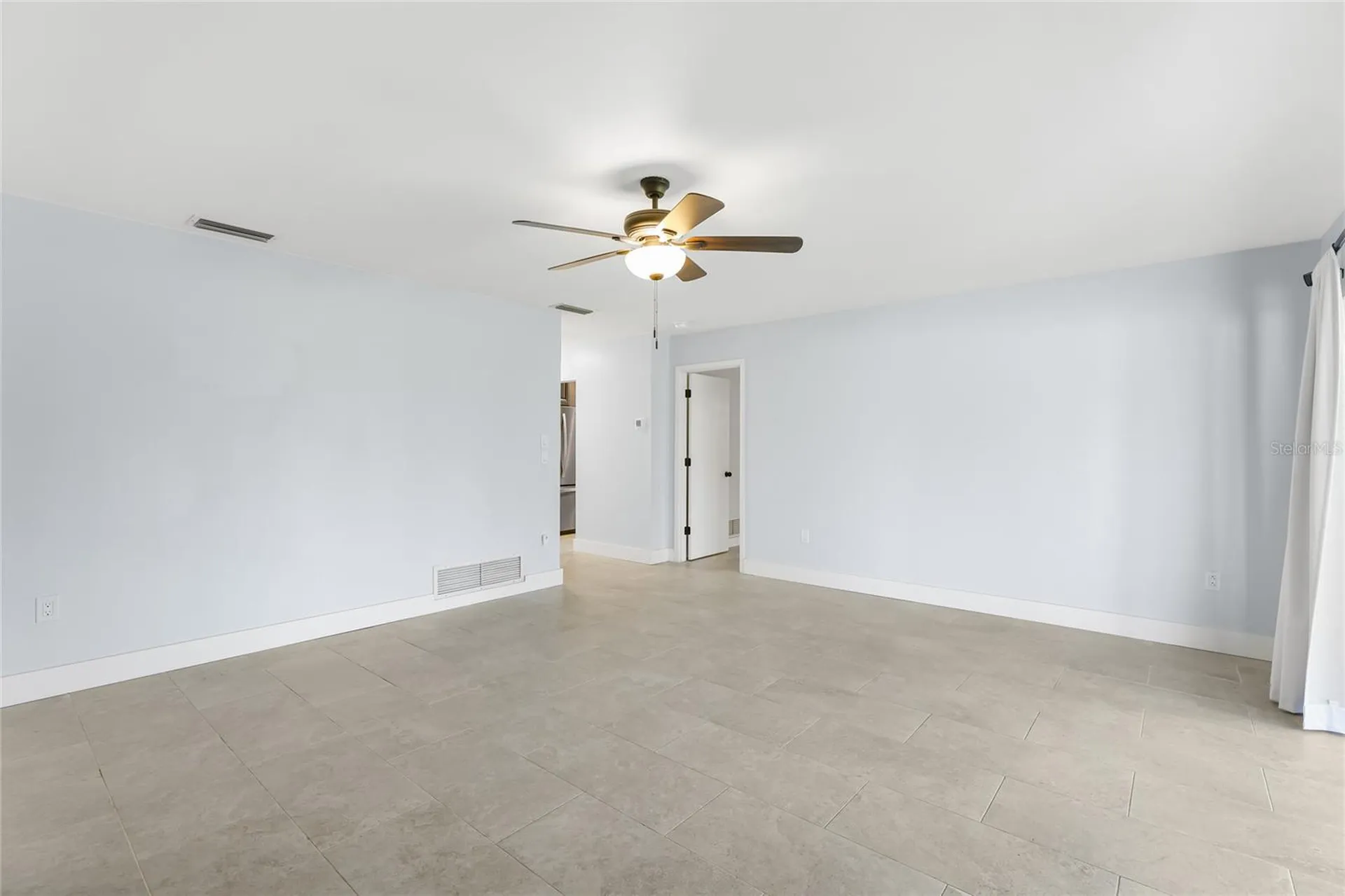 5710 Doral Court Sarasota FL 34238