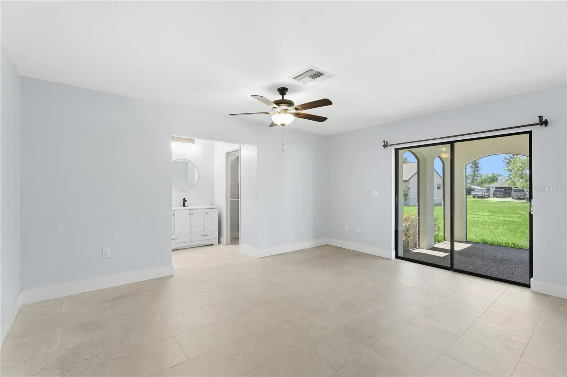 5710 Doral Court Sarasota FL 34238