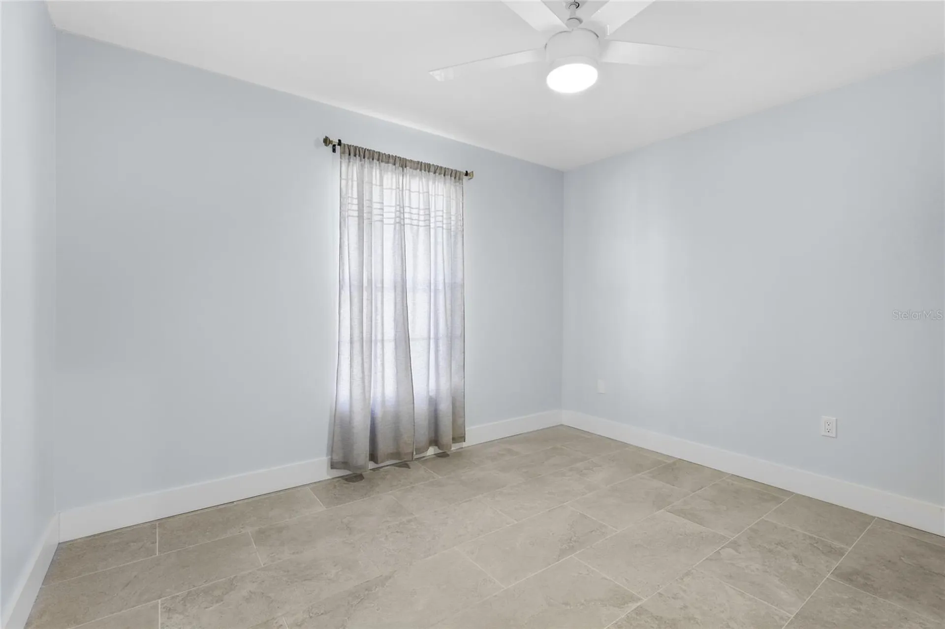 5710 Doral Court Sarasota FL 34238