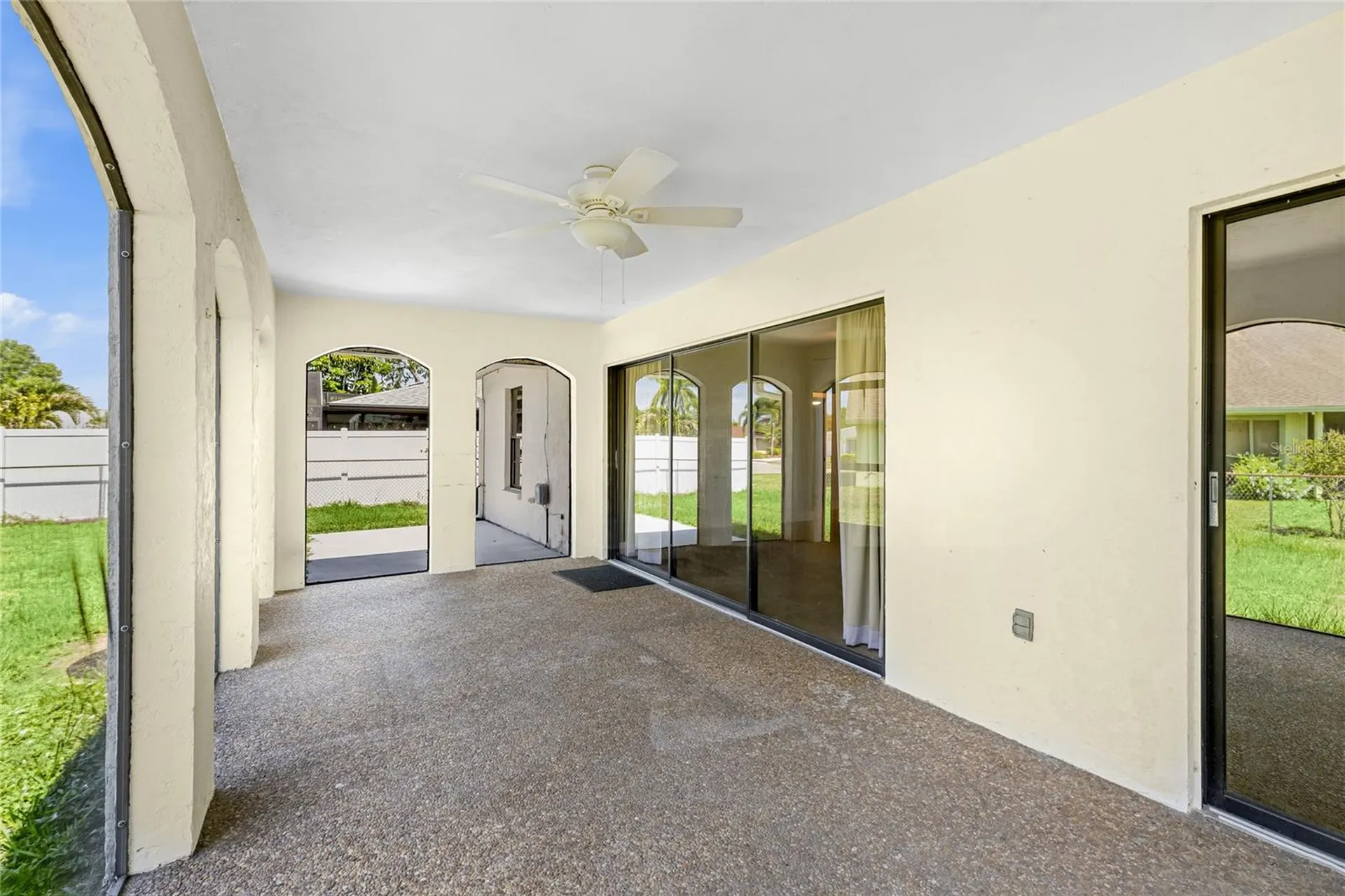 5710 Doral Court Sarasota FL 34238