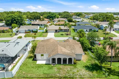 5710 Doral Court Sarasota FL 34238