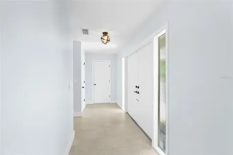 5710 Doral Court Sarasota FL 34238