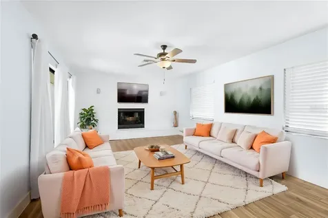 5710 Doral Court Sarasota FL 34238