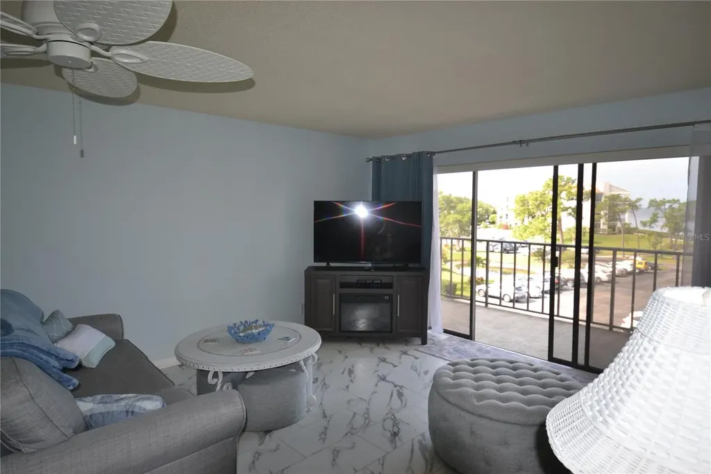 238 Mariner Drive Tarpon Springs FL 34689