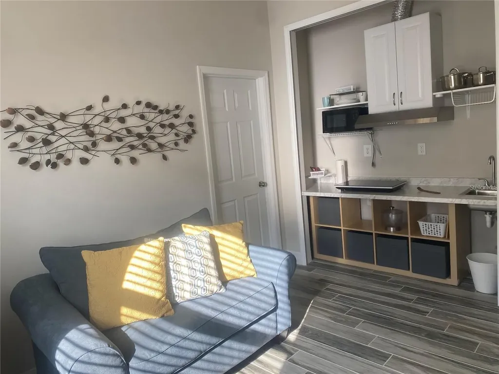 3020 Jardin Street Kissimmee FL 34741