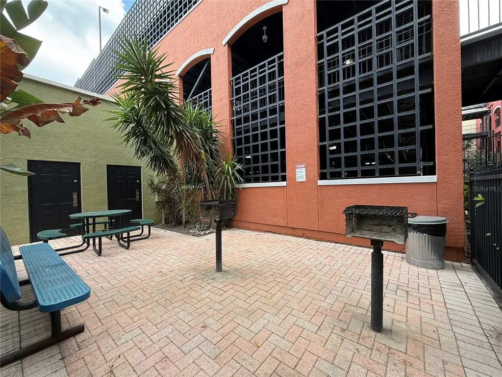 1810 E Palm Avenue Tampa FL 33605